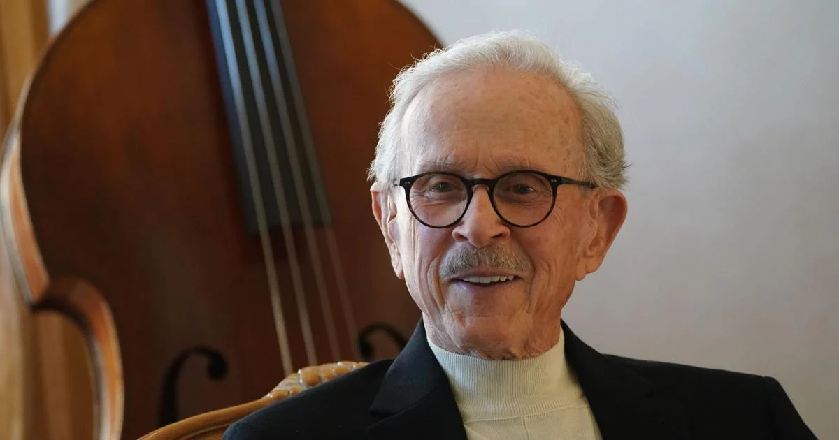 Dick Smothers, living in WNY, reflects on modern censorship