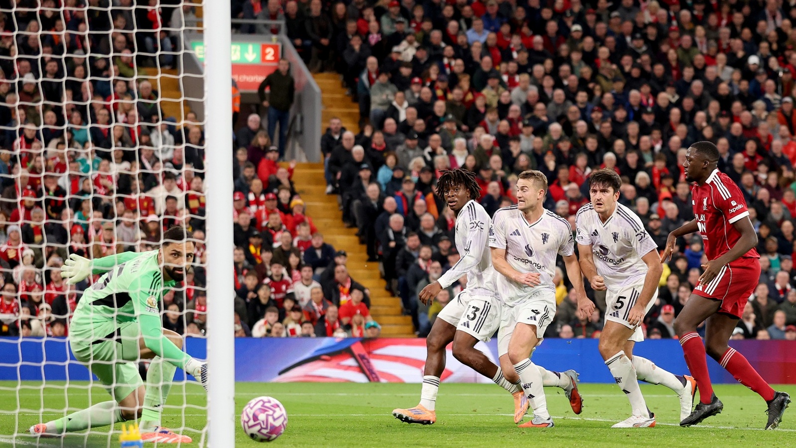 Jamie Carragher: Liverpool 'can’t win the league' if they fail to address one glaring problem