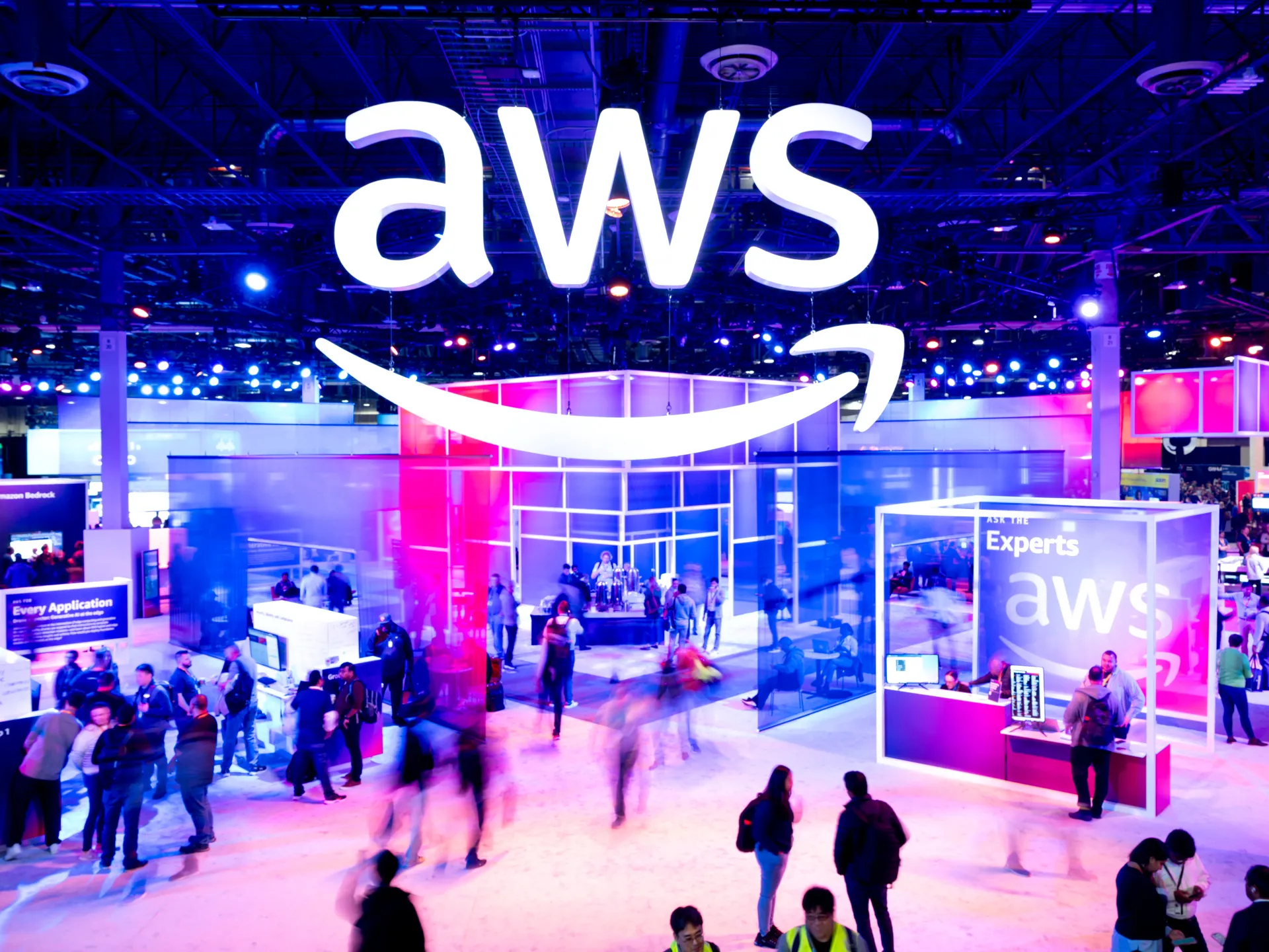 LIVE: Snapchat, other apps, sites down as outage hits Amazon Web Services