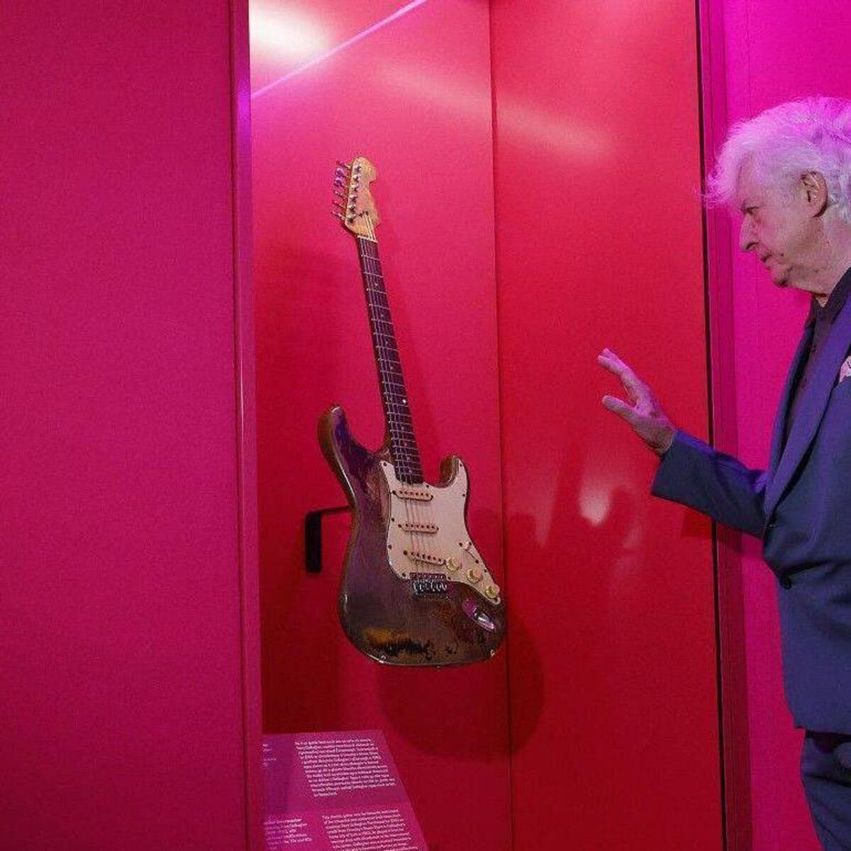 Gallagher guitar and Collins flag among Cork items on show in Dublin