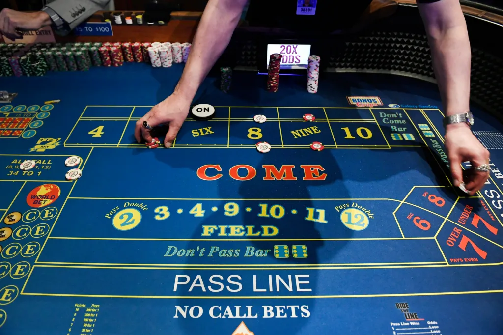 Colorado bans cheaters, violent people from state's casinos