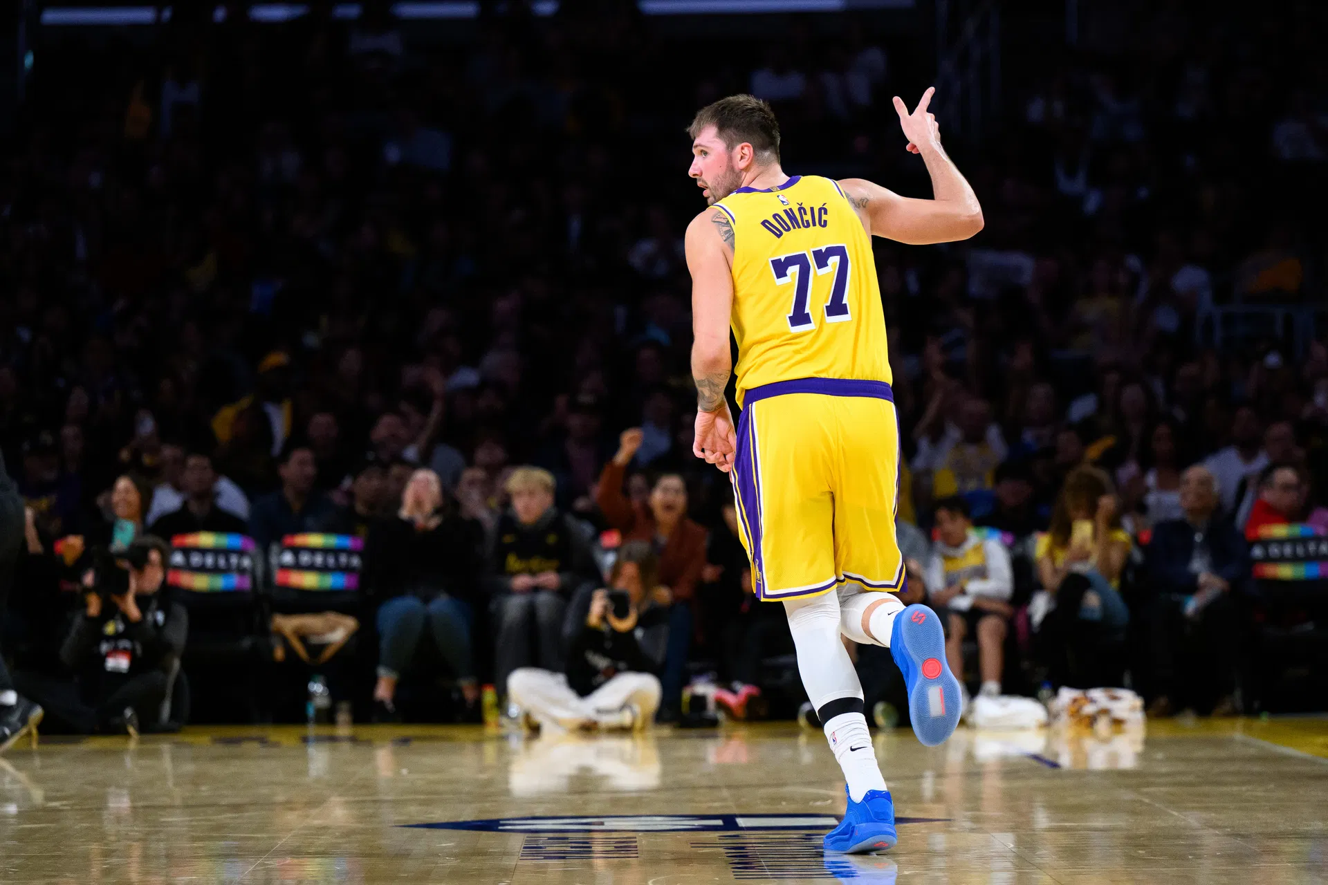 Top 5 opening night games in Lakers history