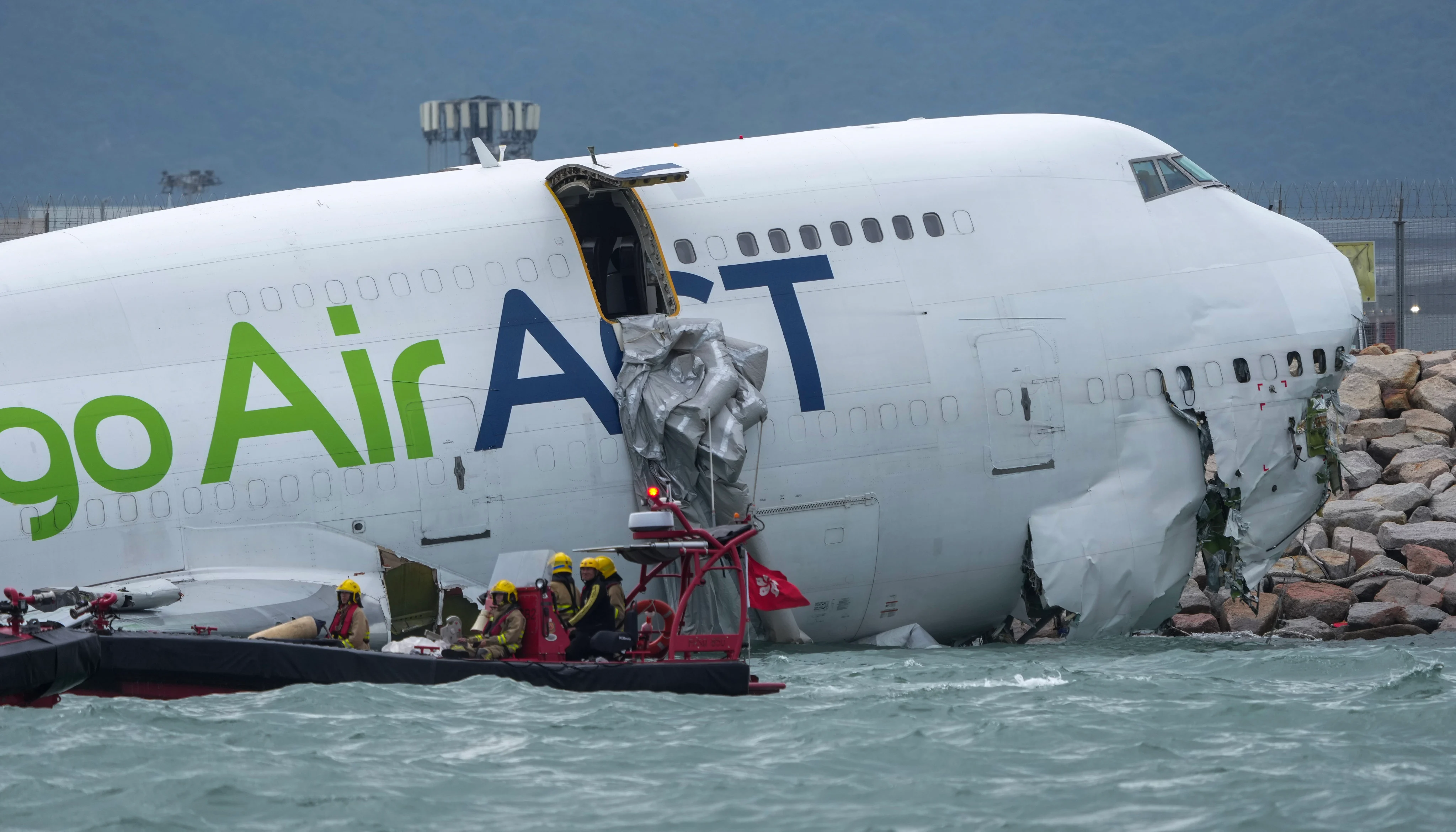 Hong Kong probe after plane skids off runway, kills 2, in ‘suitable’ weather
