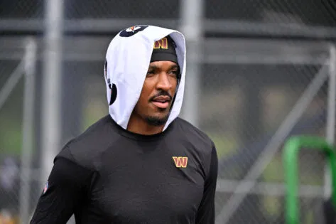 Robert Griffin III Takes Strong Stance for Jayden Daniels After Mom Regina Makes Powerful Request