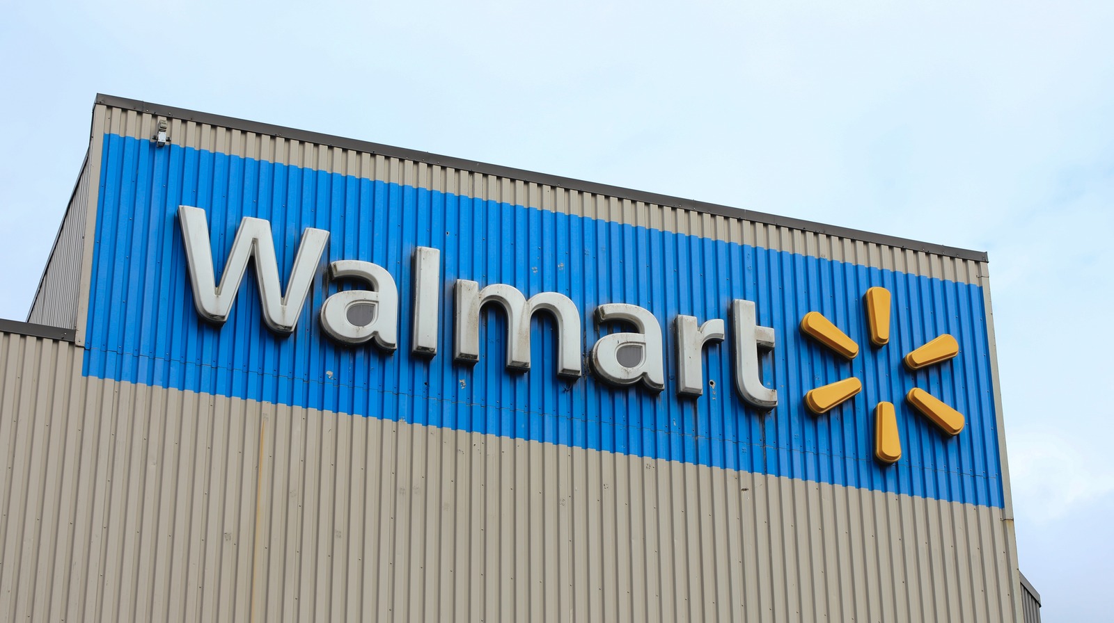 Walmart Is Deploying Ambient IoT To Help Keep Track Of All Its Items Across Stores