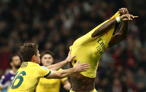 Watch the hilarious moment AC Milan players stopped Leao from taking off his shirt after scoring