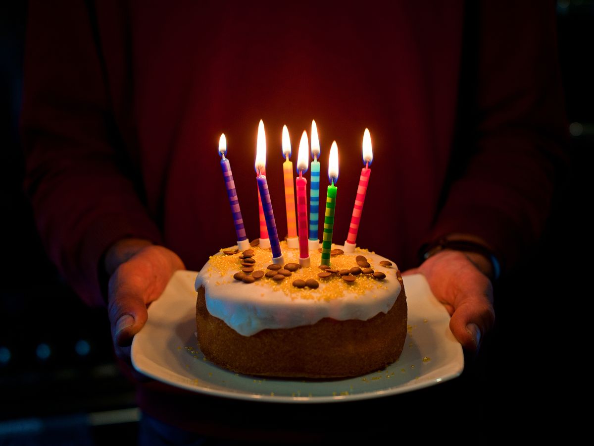 Woman asks waiter to cut cake in London restaurant and is hit with wild fee