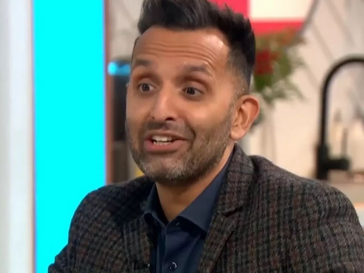NHS Dr Amir Khan recommends 8p pill he says 'everyone has to try'