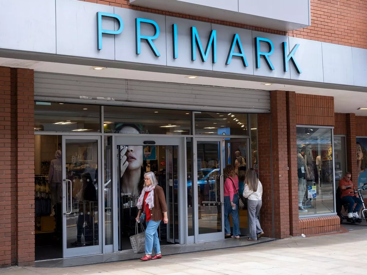 Major UK retailer with 190 shops on high street closing first store in decade