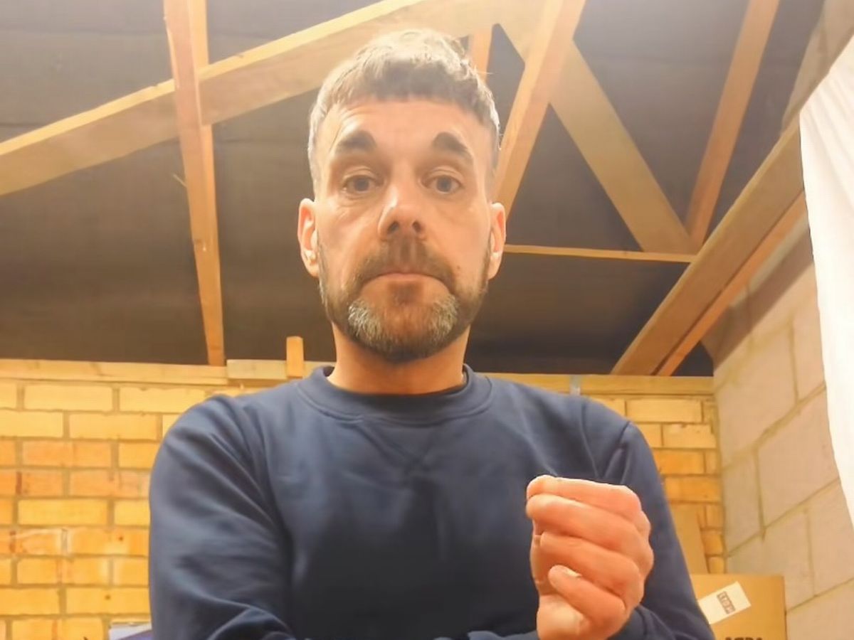 Man buys charity shop paining for less than £5 and is floored by true worth