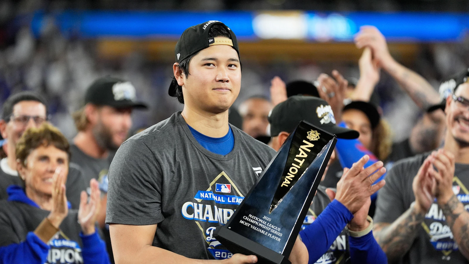Blue Jays in World Series for first time since 1993