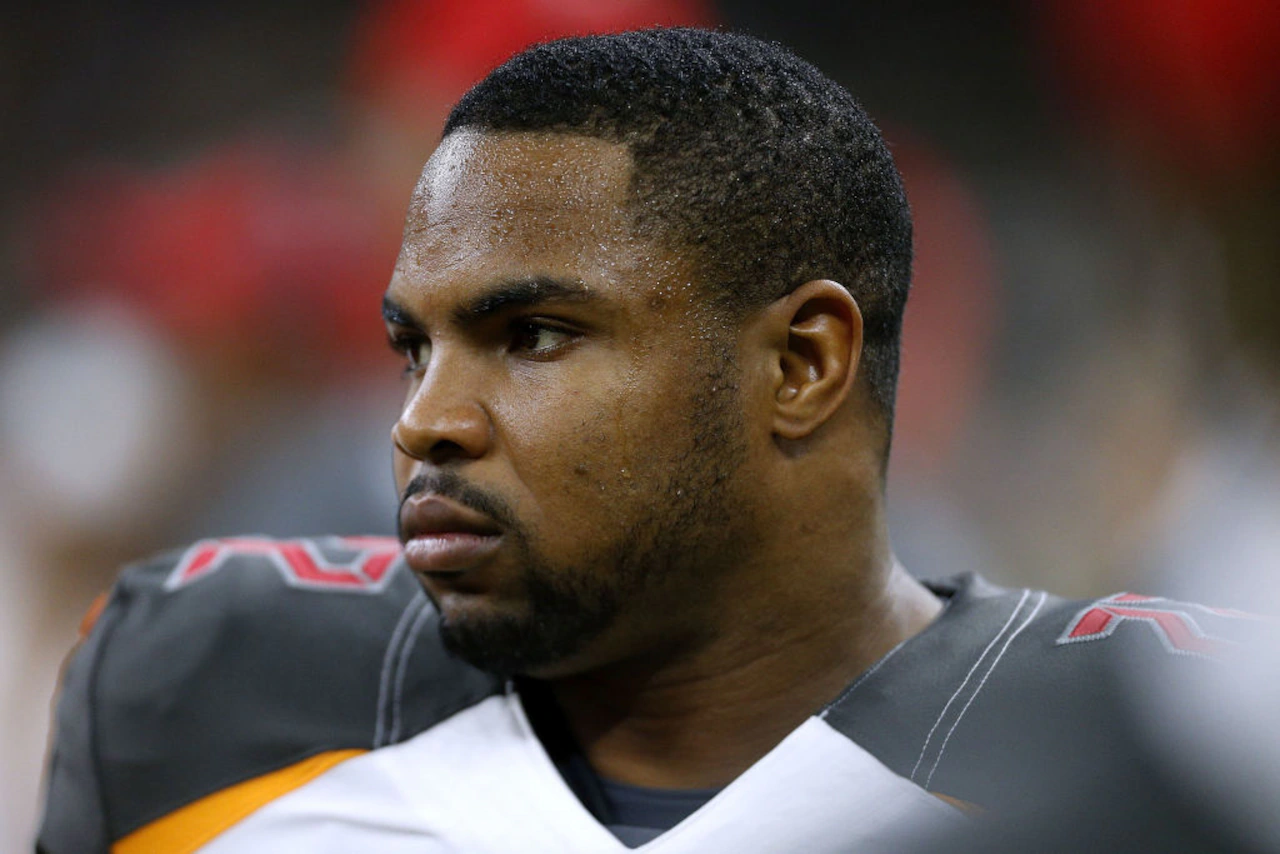 Former NFL star’s family clarifies what happened leading up to his death