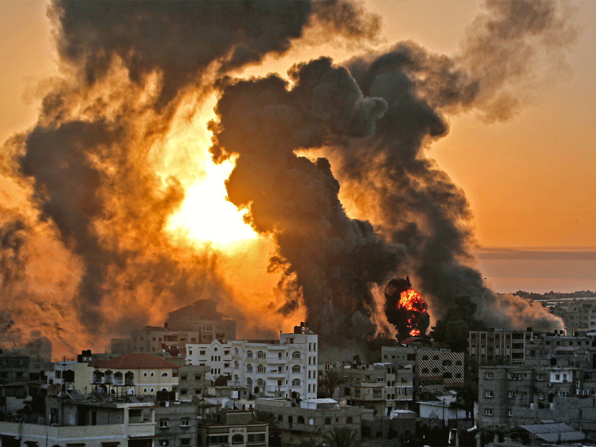 Two Palestinians Martyred in Israeli Shelling East of Gaza City