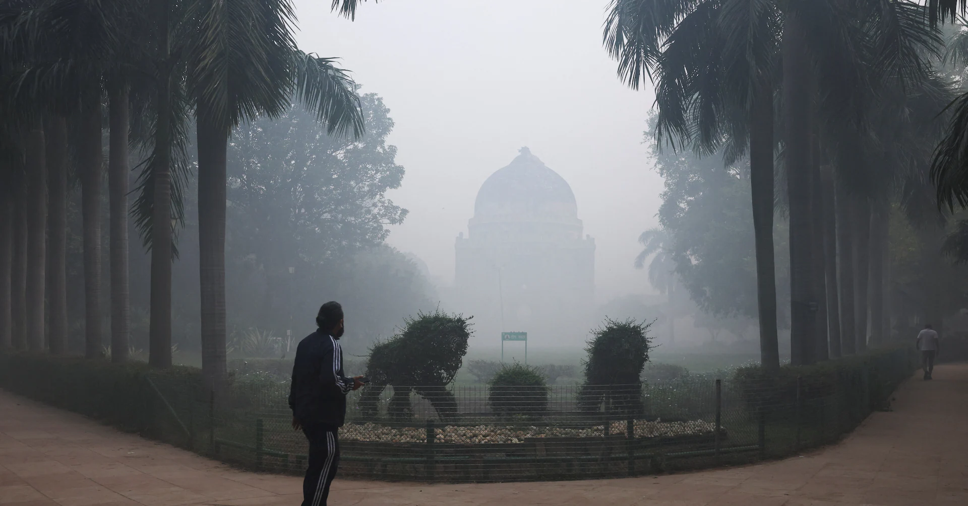 Delhi air quality at 'hazardous' levels after Diwali fireworks