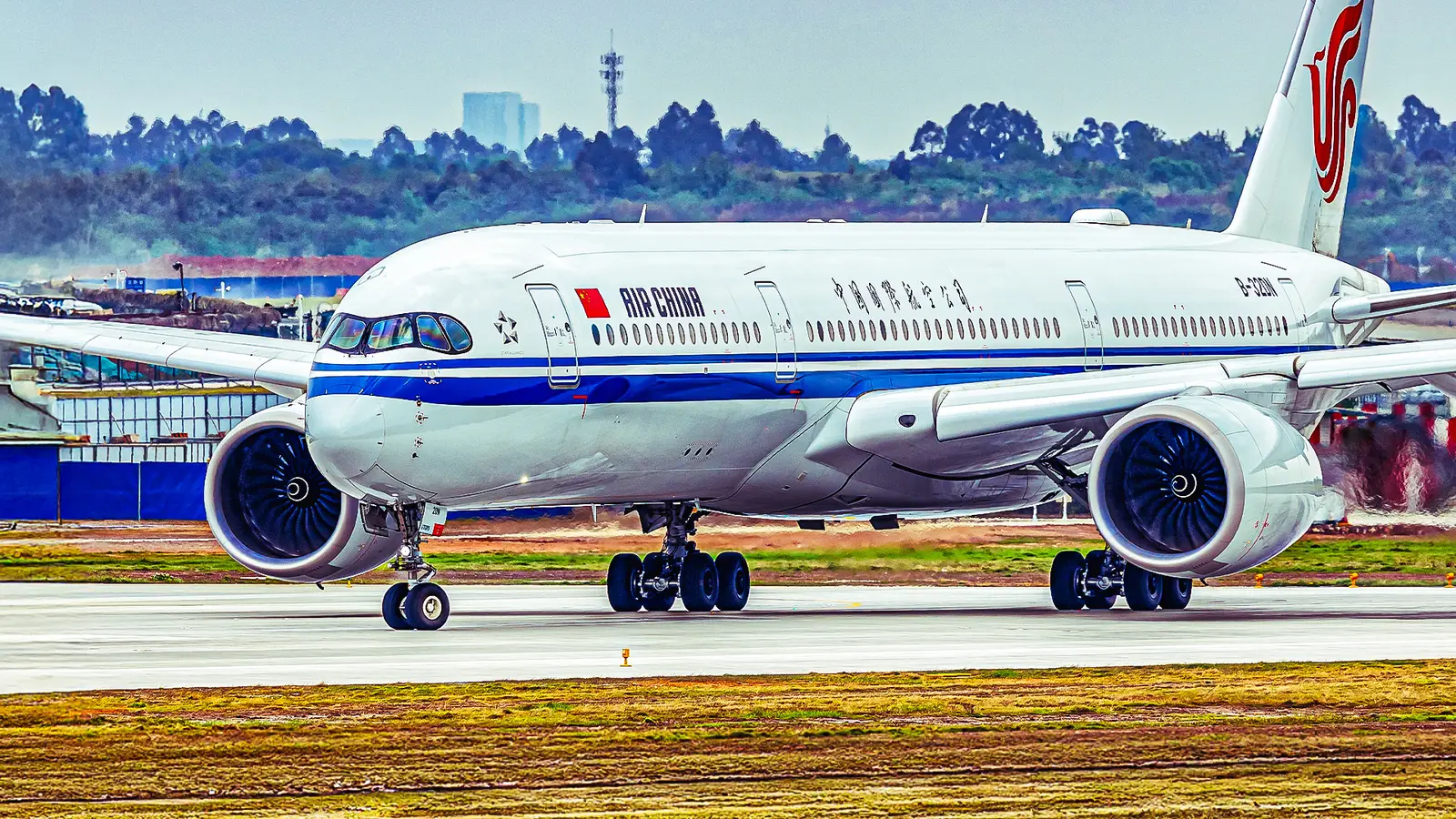 How Trump's Ban On Chinese Airline Flights Over Russia Would Impact Operations