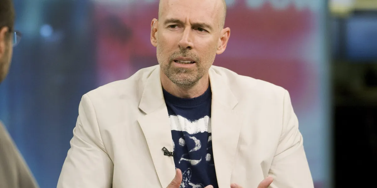 Scott Galloway says don't aspire to be a billionaire because 'it's not going to get you anything'-here's what to do with money instead of hoarding it