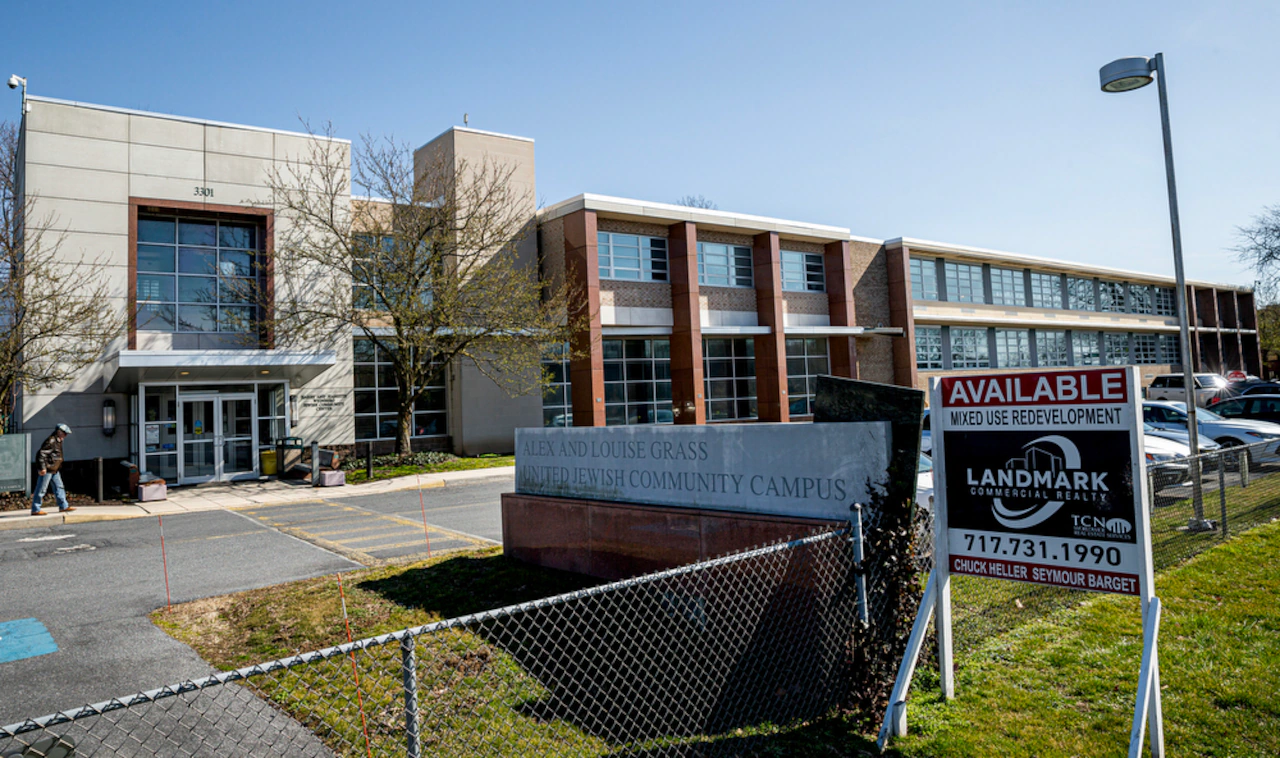 Auction underway for former JCC building