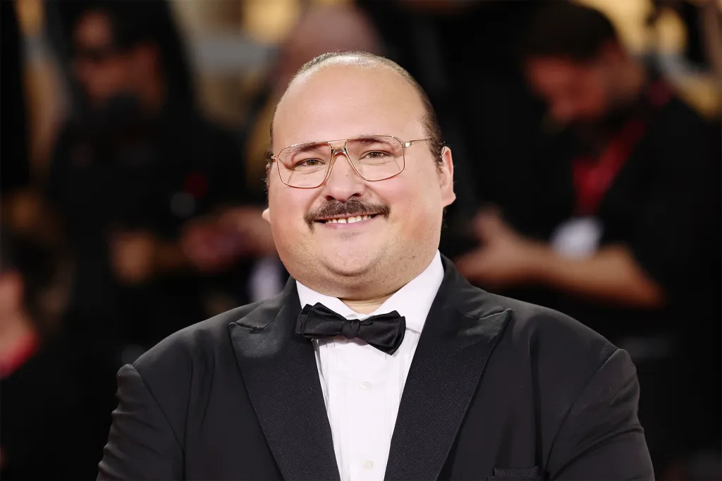 'Tires' Star Stavros Halkias Extends North American Stand-up Tour