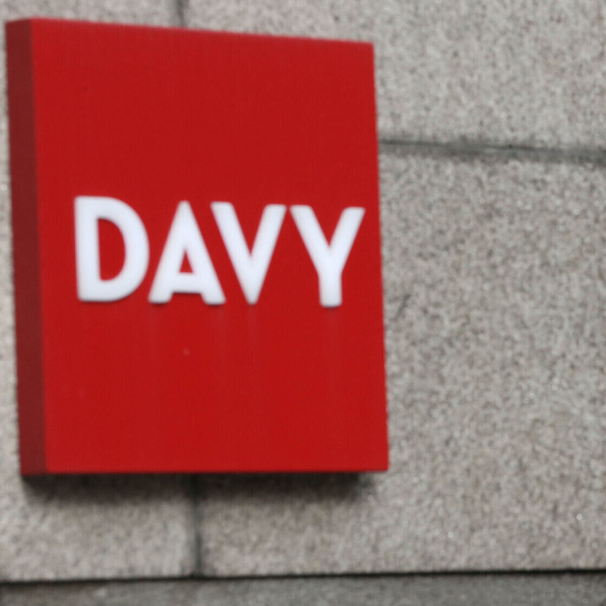 Davy 'avoiding overheated sectors' like AI