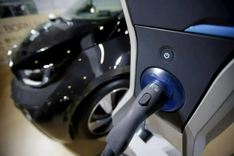 Experts warn structural hurdles slowing Pakistan’s EV adoption