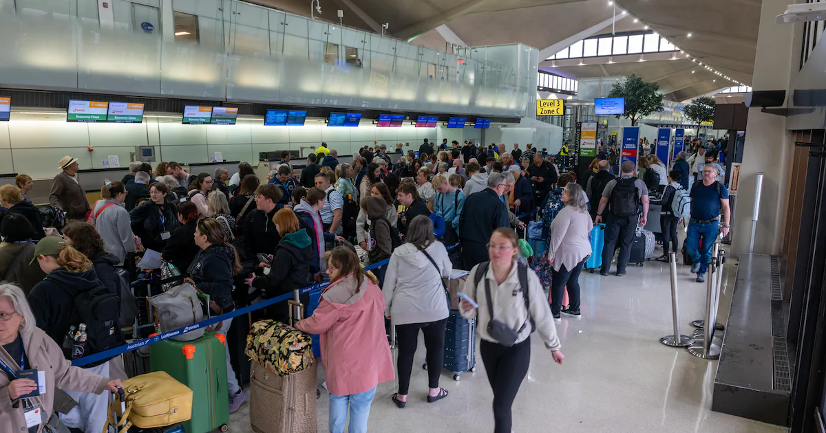Government Shutdown Is Causing Flight Delays to Spiral