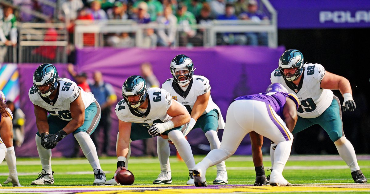 Going under center was a new wrinkle for the Eagles' offense, but was it effective?