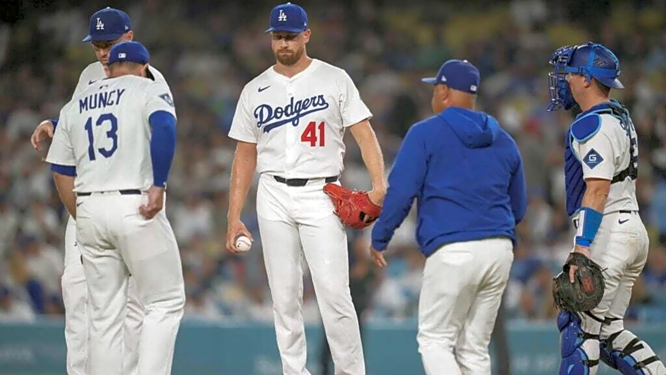High-Leverage Dodgers Reliever to Have Shoulder Surgery; Out for Season