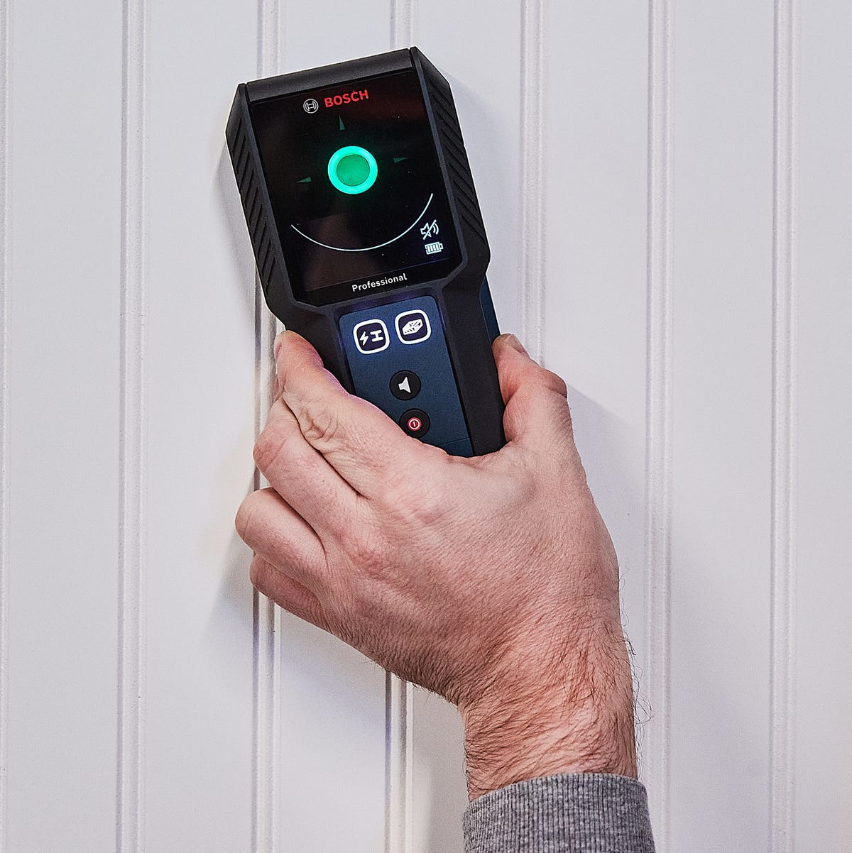 Magnetic vs. Electric Stud Finder: Which Is Better for Most Projects?