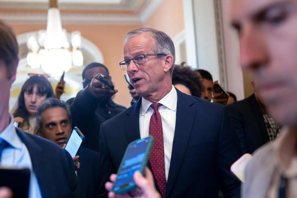 Senate Republicans head to the White House in a show of unity
