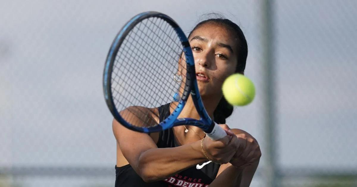 Clarence's Sofia Banifatemi wins Section VI individual title