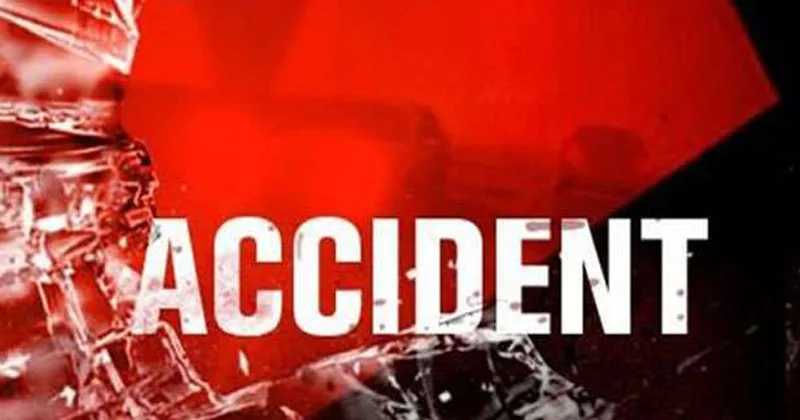 മലപ്പുറത്ത് നിര്‍ത്തിയിട്ട ലോറിക്ക് പിന്നില്‍ കാര്‍ ഇടിച്ച് 2 മരണം