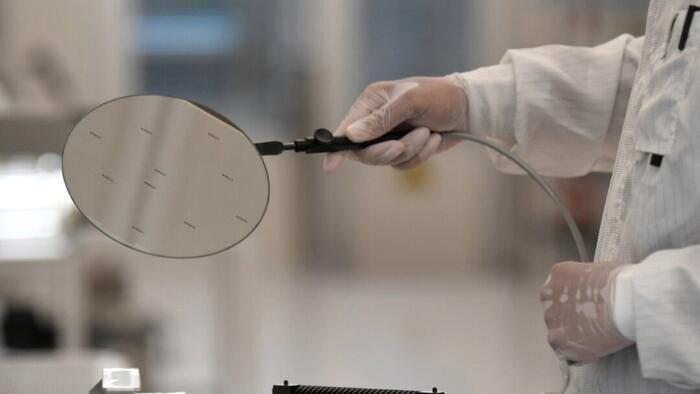 Chipmaker Nexperia's China Arm Tells Staff To Ignore Dutch HQ, Deepening Semiconductor Split