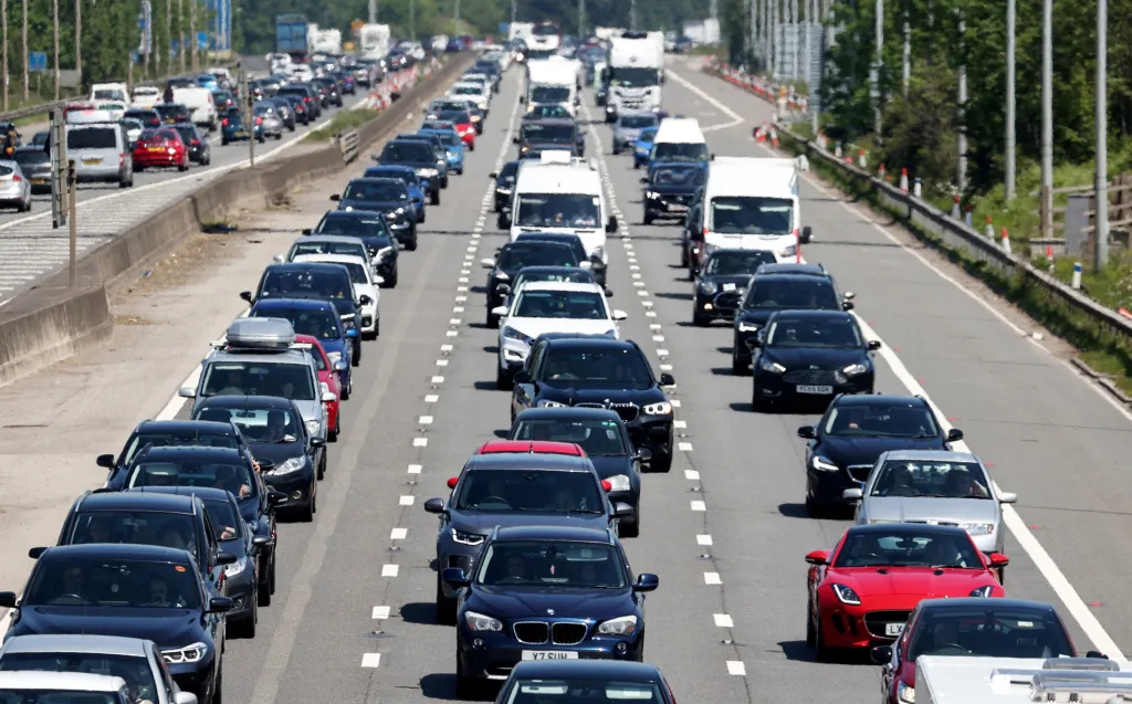 Millions of motorists risk insurance claims for apologising when not at fault