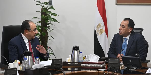 Egypt considers turning Omar Effendi branches into tourist Hotels