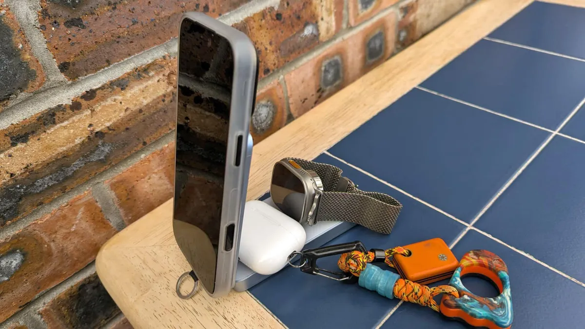 I found the ultimate wireless charger for Apple fans, and it's great for traveling