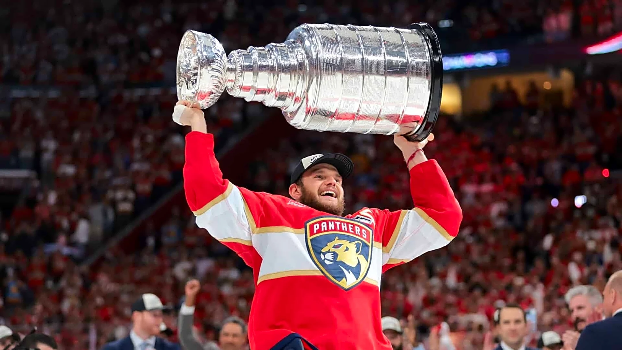Panthers Star Aleksander Barkov Out 7-9 Months Due To Brutal Knee Injury