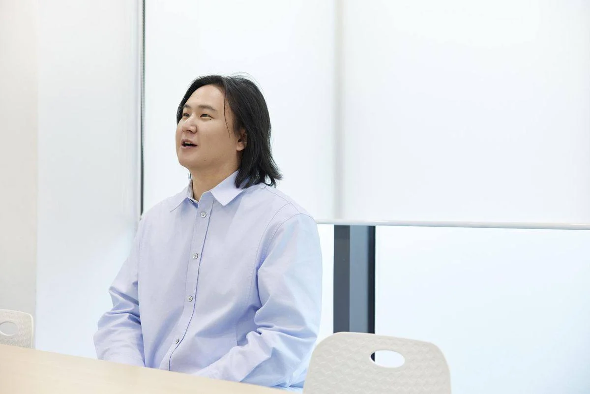 He barely left his room for 5 years. Now he helps others re-enter society
