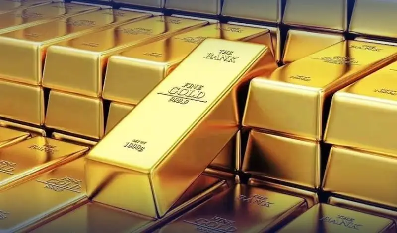 Gold prices decline to Rs 395,800 a tola
