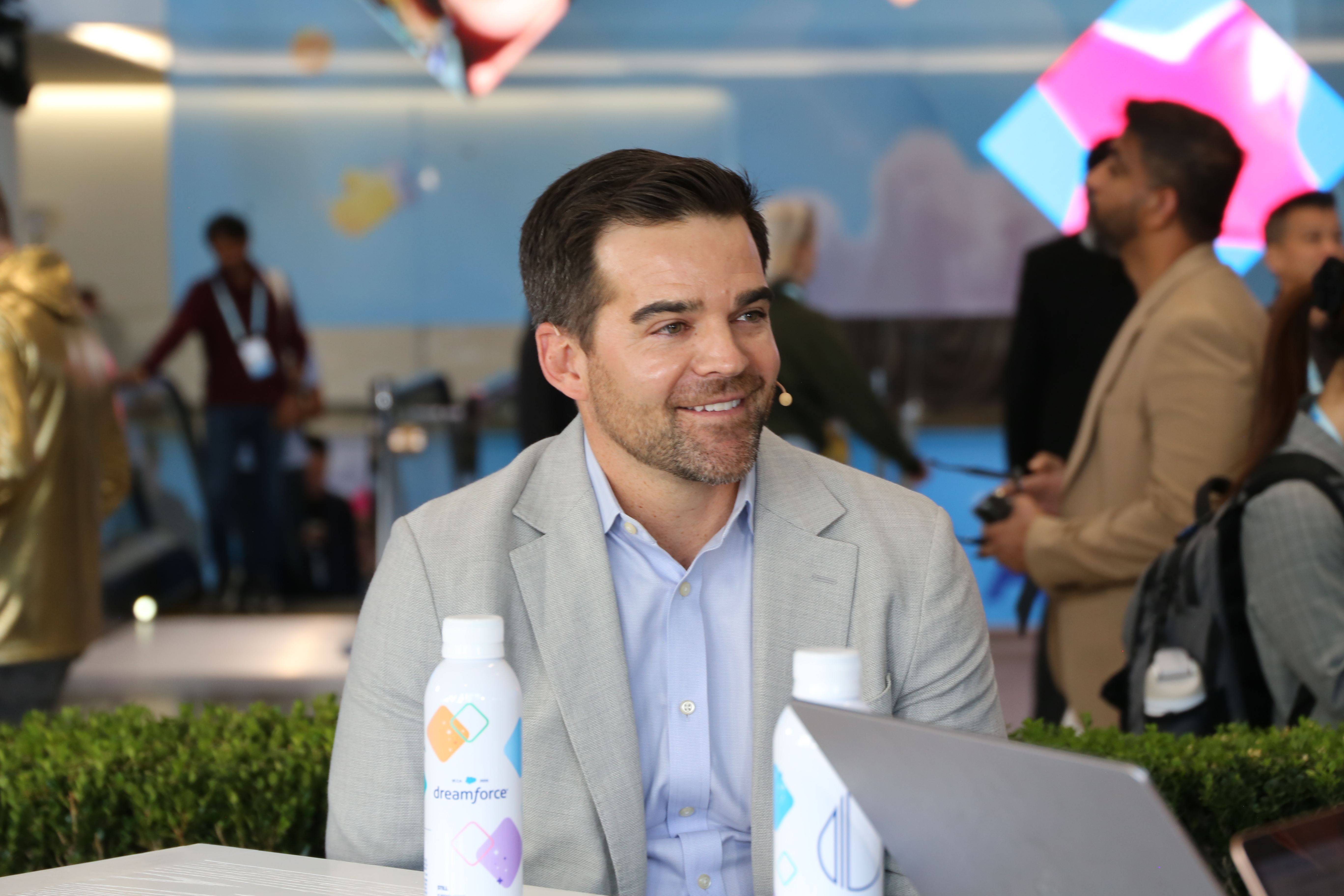 AgentExchange transforms Salesforce customer service with AI