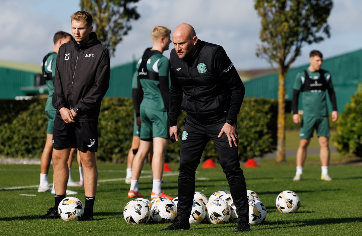 Celtic 'extra players' impression addressed as Hibs boss reminds team to believe in ability to make history