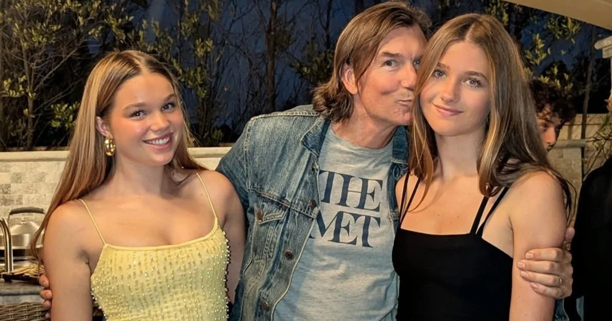 Jerry O’Connell Shares Thoughts on Daughters' Homecoming Dresses
