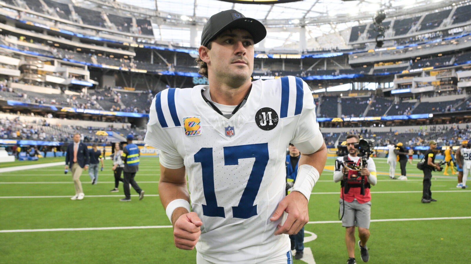 Colts QB Daniel Jones snaps back at doubters after win over Chargers