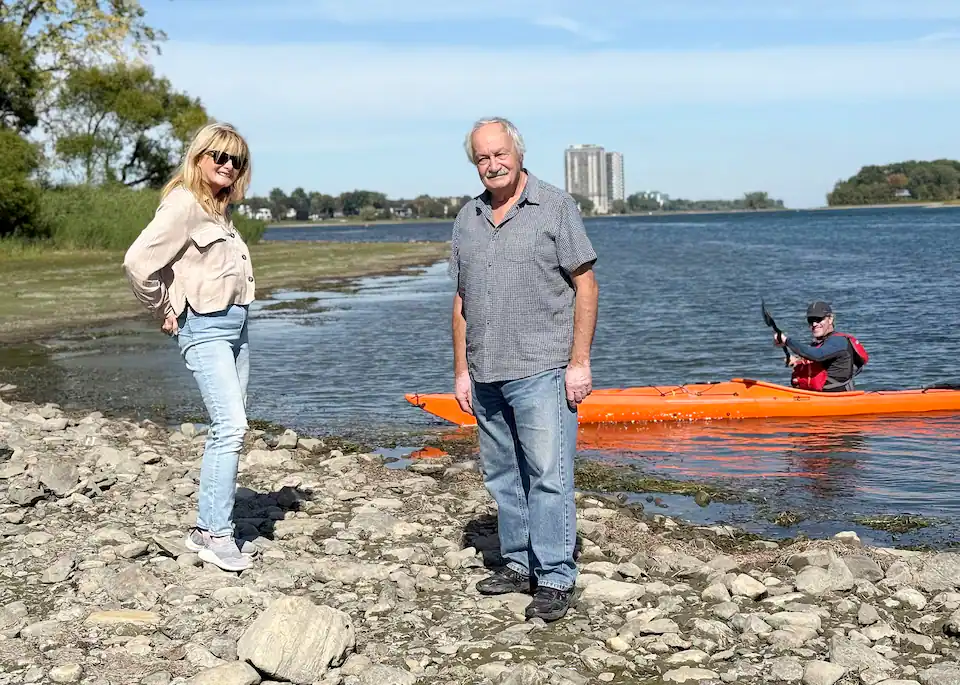 Une balade sur le Saint-Laurent permet d’observer des scènes inusitées sur la rive asséchée de Montréal à Repentigny