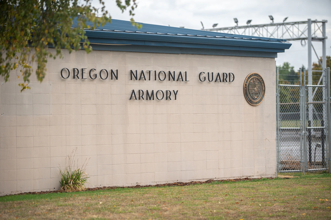 Appeals court, in 2 to 1 split, puts hold on restraining order barring Trump from deploying Oregon National Guard