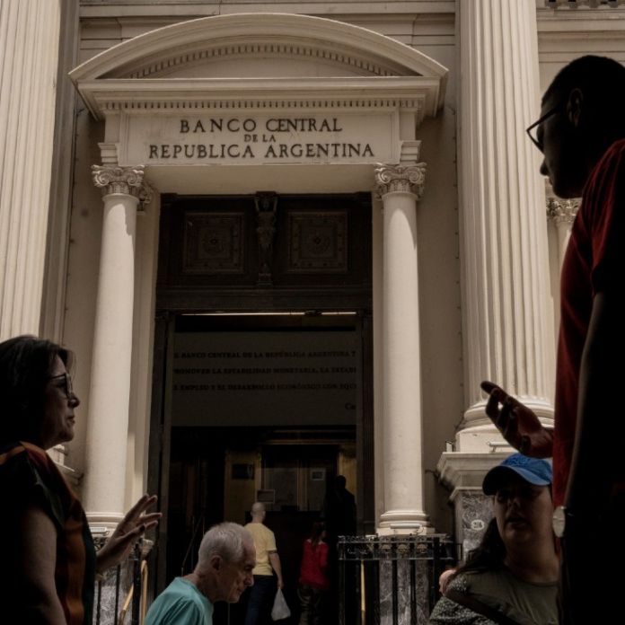 Argentina formalises US$20-billion currency swap deal with United States