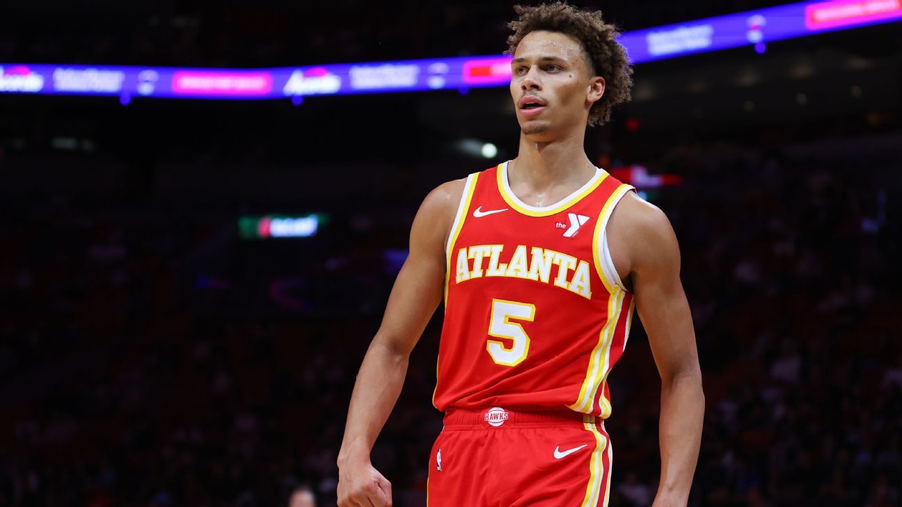 Hawks' Dyson Daniels agrees to four