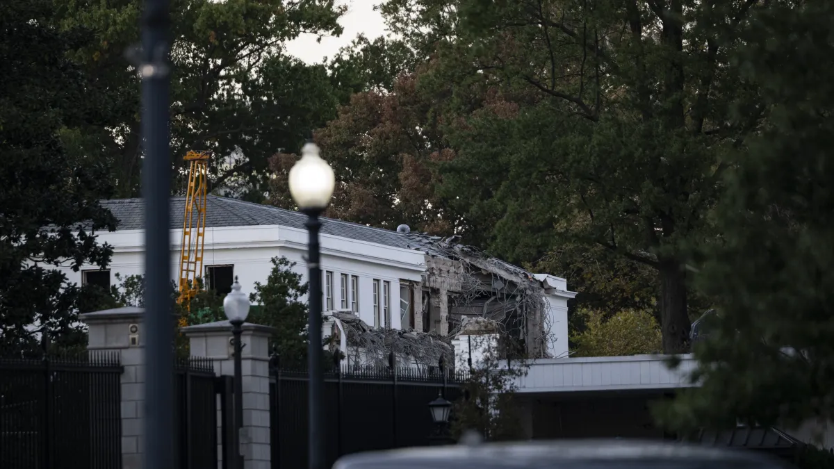 White House demolition on East Wing begins for Trump ballroom