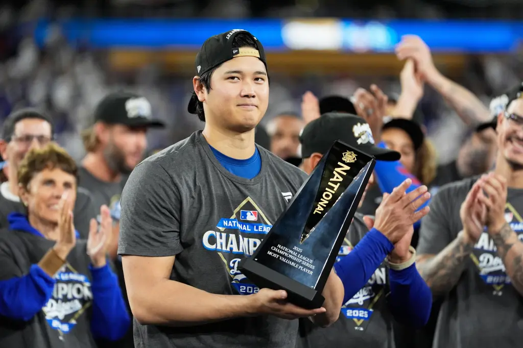 Blue Jays in World Series for 1st time since before Shohei Ohtani was born, while Dodgers seek rare repeat