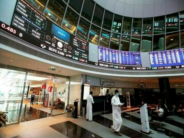 Dubai stocks recover slightly