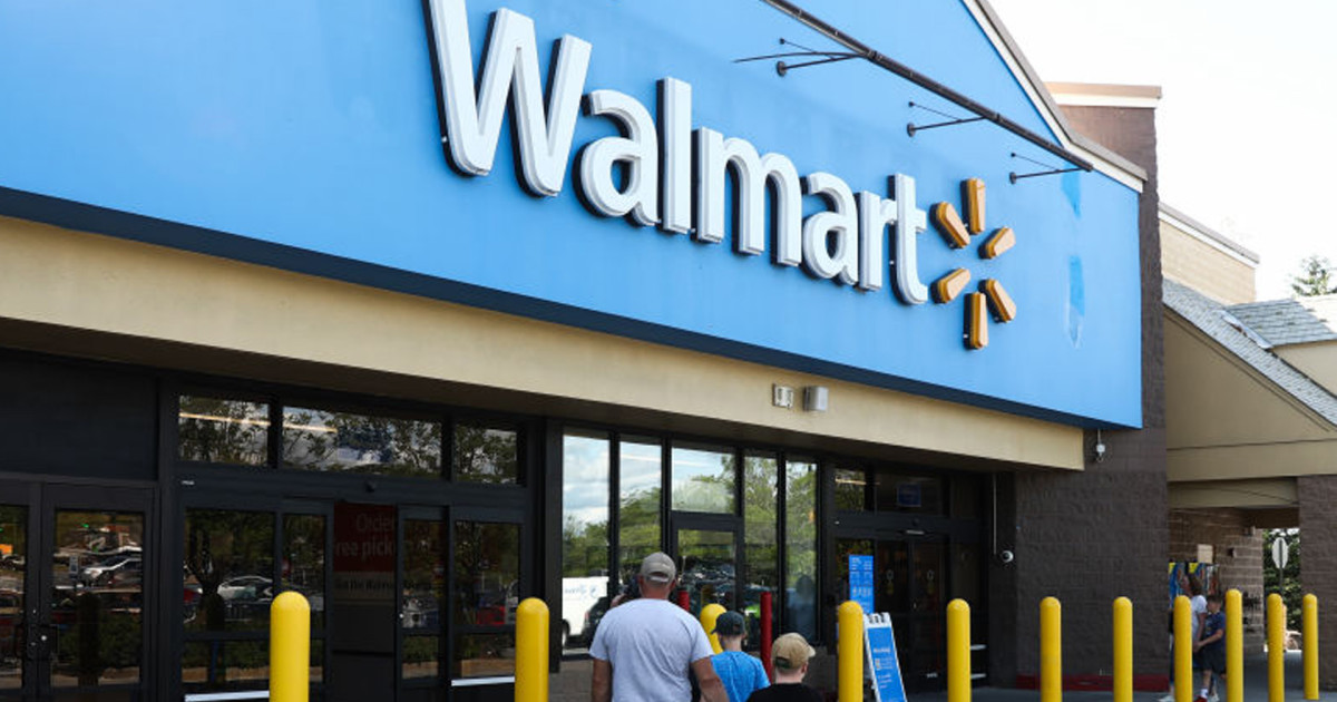 Walmart’s Joyspun 3-Piece Travel Pajama Set Is a Must-Have